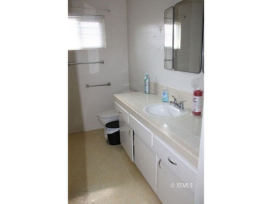 Welcome to this cozy, well-cared-for 2-bedroom, 2-bath home - photo 21