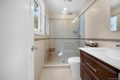 Wonderful Center Hall Colonial Located In The Desirable - photo 22