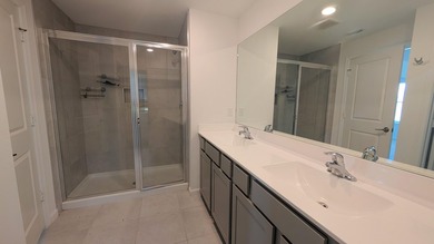 Beautifully 4-bedroom, 3 full bath home offering spacious living - photo 23
