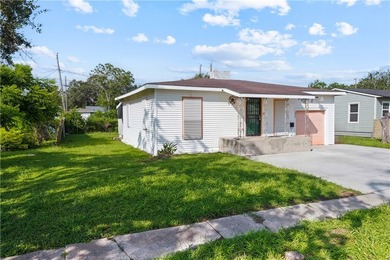 Welcome to 1821 Hawthorne, a solid home with classic character - photo 20
