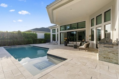 Exceptionally upgraded Callahan model in prestigious Royal Palm - photo 23