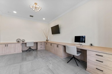 Exceptionally upgraded Callahan model in prestigious Royal Palm - photo 28