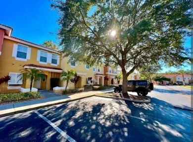 Lake Townhome/Townhouse For Sale in Kissimmee, Florida