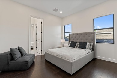 Exceptionally upgraded Callahan model in prestigious Royal Palm - photo 36