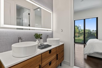 Exceptionally upgraded Callahan model in prestigious Royal Palm - photo 39