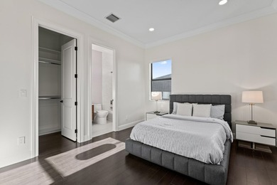 Exceptionally upgraded Callahan model in prestigious Royal Palm - photo 46