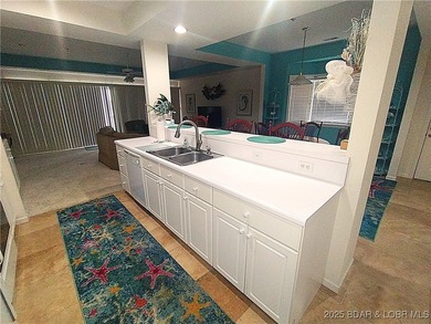 Impeccable 3-bedroom, 3-bath furnished lakefront condo with - photo 8