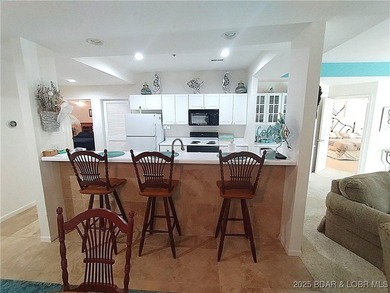 Impeccable 3-bedroom, 3-bath furnished lakefront condo with - photo 10