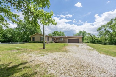 (private lake, pond, creek) Home For Sale in Morris Illinois