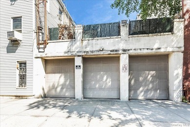 An exceptional Williamsburg corner property brimming with - photo 3