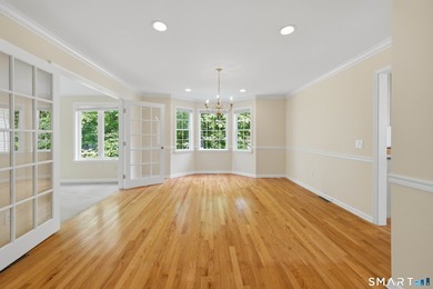 Welcome to 20 Pequot Court! These original owners have - photo 14