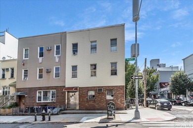 An exceptional Williamsburg corner property brimming with - photo 4