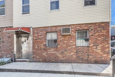 An exceptional Williamsburg corner property brimming with - photo 5