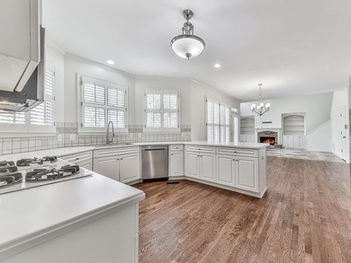 Fantastic opportunity in BridgeMill Golf & Country Club! One of - photo 19