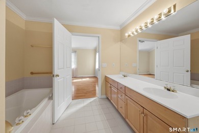Welcome to 20 Pequot Court! These original owners have - photo 22