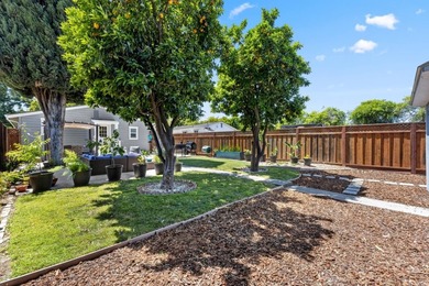Beautiful 3 Bedroom, 2 Bathroom Craftsman-style home - photo 23
