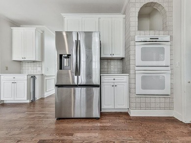 Fantastic opportunity in BridgeMill Golf & Country Club! One of - photo 23