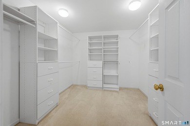 Welcome to 20 Pequot Court! These original owners have - photo 28