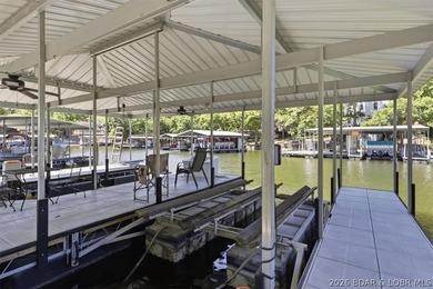 Enjoy the Lake of the Ozarks lifestyle with this charming Rocky - photo 32