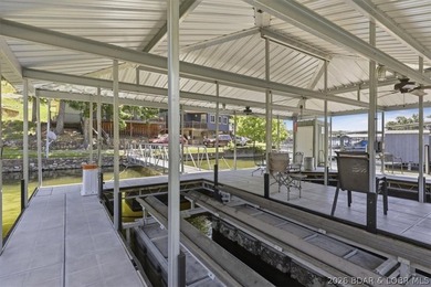 Enjoy the Lake of the Ozarks lifestyle with this charming Rocky - photo 33