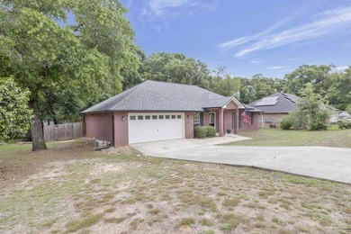 This beautifully maintained home offers a functional layout - photo 3