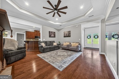 Welcome home to this beautifully maintained all-brick ranch - photo 7