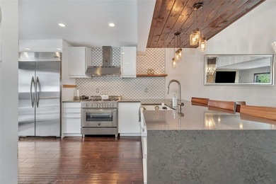 This peaceful, 2,892 SF 4 bedroom, 5 bathroom Columbine Townhome - photo 11