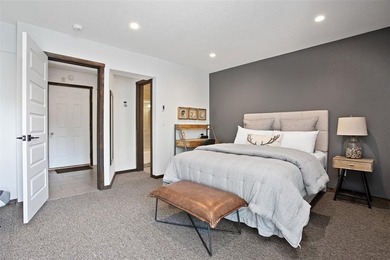 This peaceful, 2,892 SF 4 bedroom, 5 bathroom Columbine Townhome - photo 20