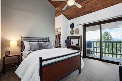 This peaceful, 2,892 SF 4 bedroom, 5 bathroom Columbine Townhome - photo 23