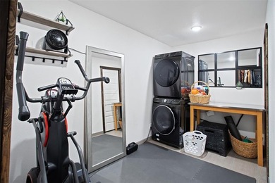 This peaceful, 2,892 SF 4 bedroom, 5 bathroom Columbine Townhome - photo 30
