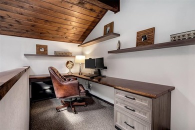 This peaceful, 2,892 SF 4 bedroom, 5 bathroom Columbine Townhome - photo 32