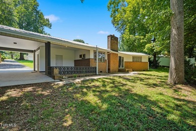 Welcome to your own slice of Boone Lake paradise! If you've been - photo 34