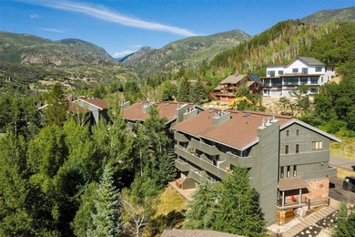 This peaceful, 2,892 SF 4 bedroom, 5 bathroom Columbine Townhome - photo 42