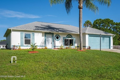 Welcome to this charming single family home with 3 bedrooms, 2 - photo 1