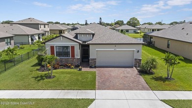 Welcome to your own slice of Florida paradise in the private - photo 5