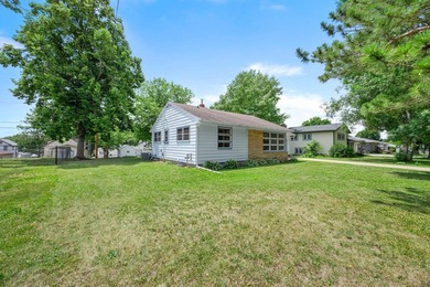 Welcome to 711 Elm Ave in Gaylord-a charming rambler nestled in - photo 7