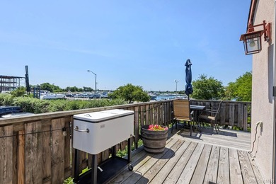 Welcome To The Anchorage - A Beautifully Updated 1 Bedroom, 1 - photo 12