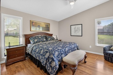 Beautiful 3 bedroom 2.5 Bathroom 1.5 Garage Villa with golf - photo 15