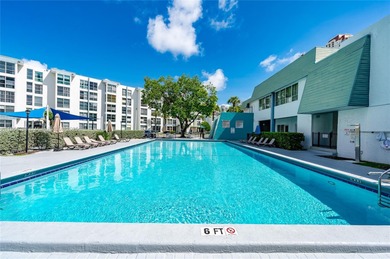 Prime opportunity in desirable Sunny Isles! This 2-bedroom, 1
