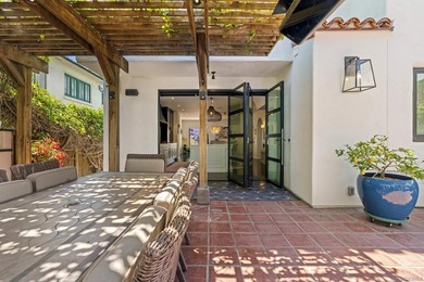 Exceptional 1929 Spanish Revival estate w/private casita - photo 29