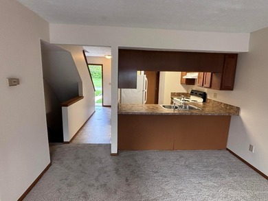 Price reduced. This package consists of 14 townhome condos at - photo 31