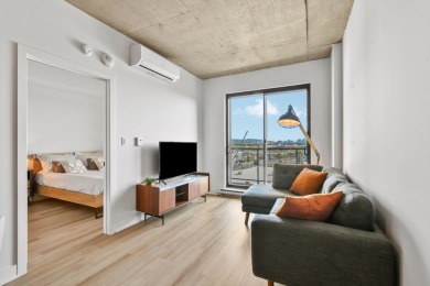 Lake Condo For Sale in Montréal (Lasalle),