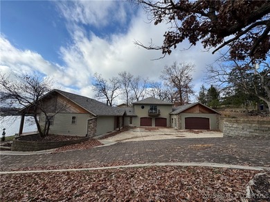 Lake Home For Sale in Lake Ozark, Missouri