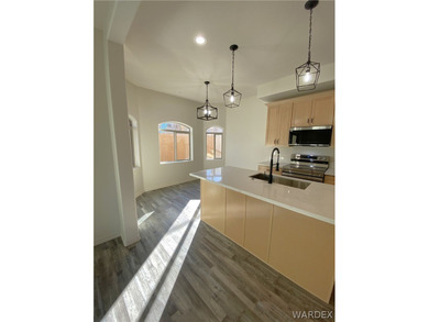 Looking for a luxurious, beautiful GROUND floor condo that feels - photo 22