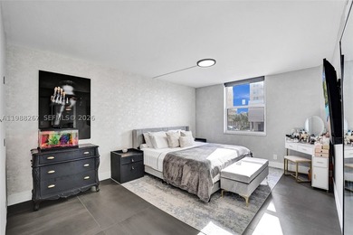 Experience the epitome of modern luxury at the Golden Isles - photo 27