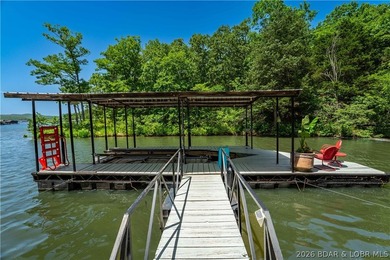 Privacy, gentle lakefront living, and room to enjoy everything - photo 29
