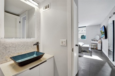 Experience the epitome of modern luxury at the Golden Isles - photo 30