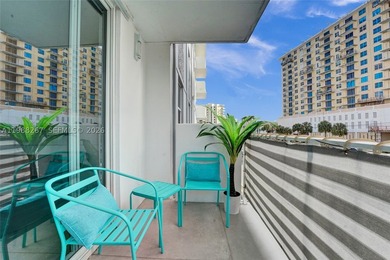 Experience the epitome of modern luxury at the Golden Isles - photo 35