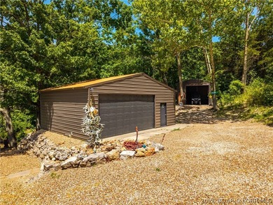 Privacy, gentle lakefront living, and room to enjoy everything - photo 43