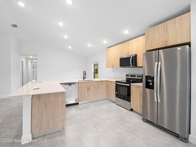 Brand-new contemporary duplex with no HOA, offering the perfect - photo 7